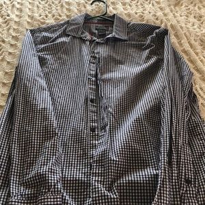 Men’s long-sleeve button down
